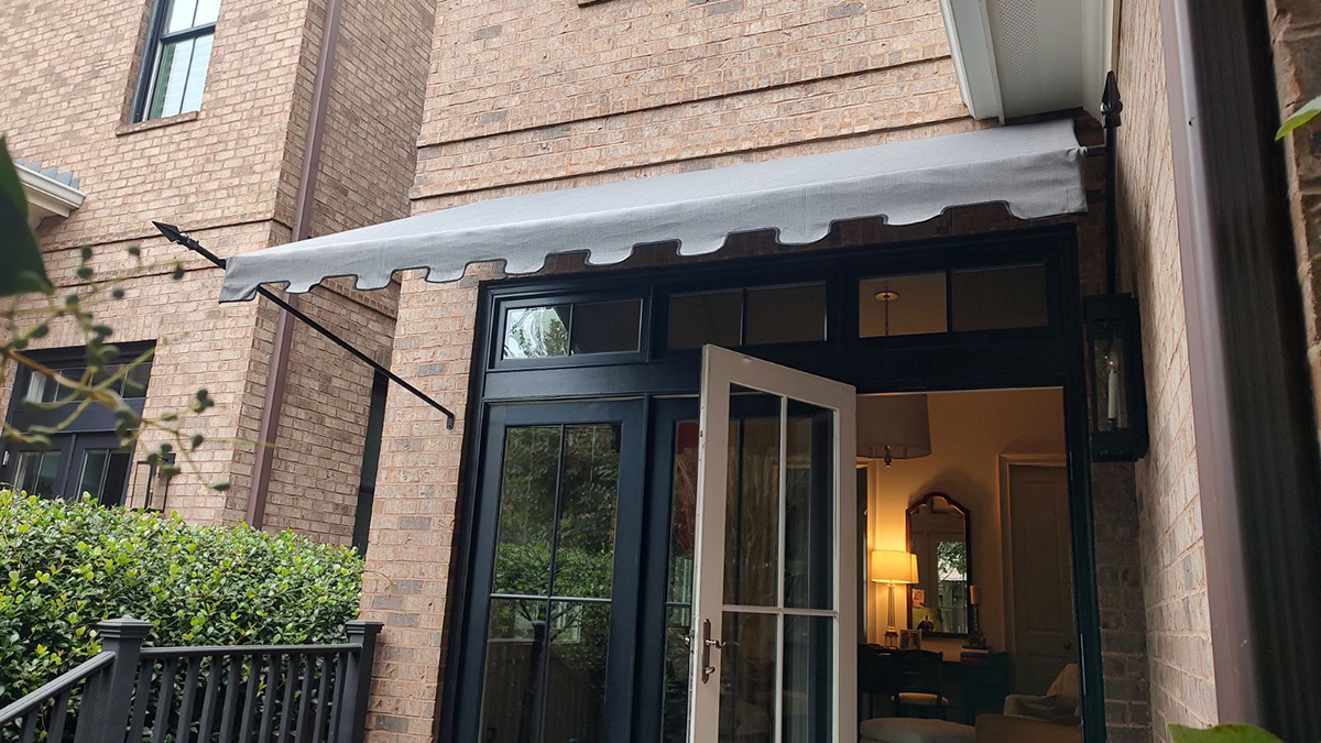 residential retractable awning